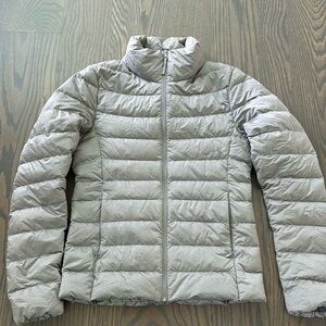 UNIQLO Gray XS Down Filled Lightweight Puffer Jacket